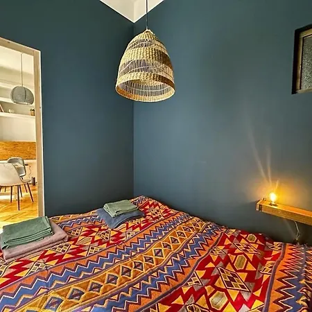 Downtown Haven- Aurora Charm