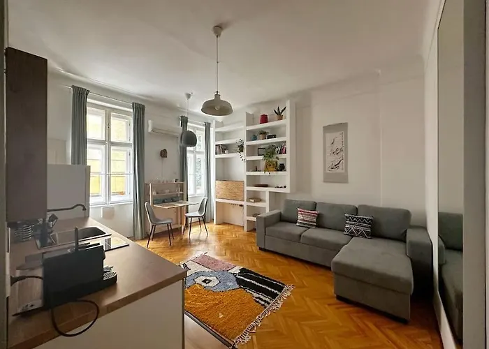 شقة Downtown Haven- Aurora Charm *