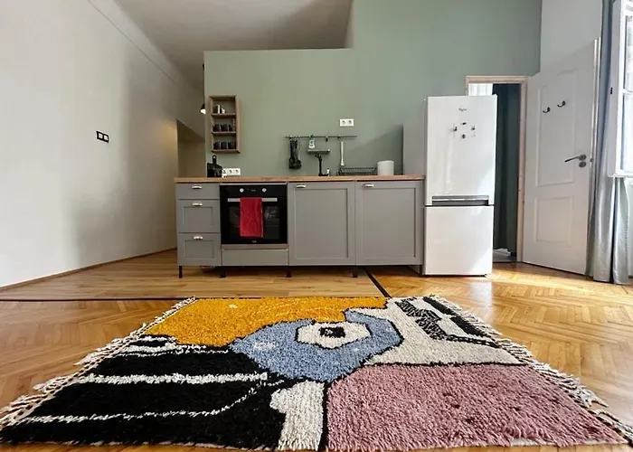 Downtown Haven- Aurora Charm شقة بودابست